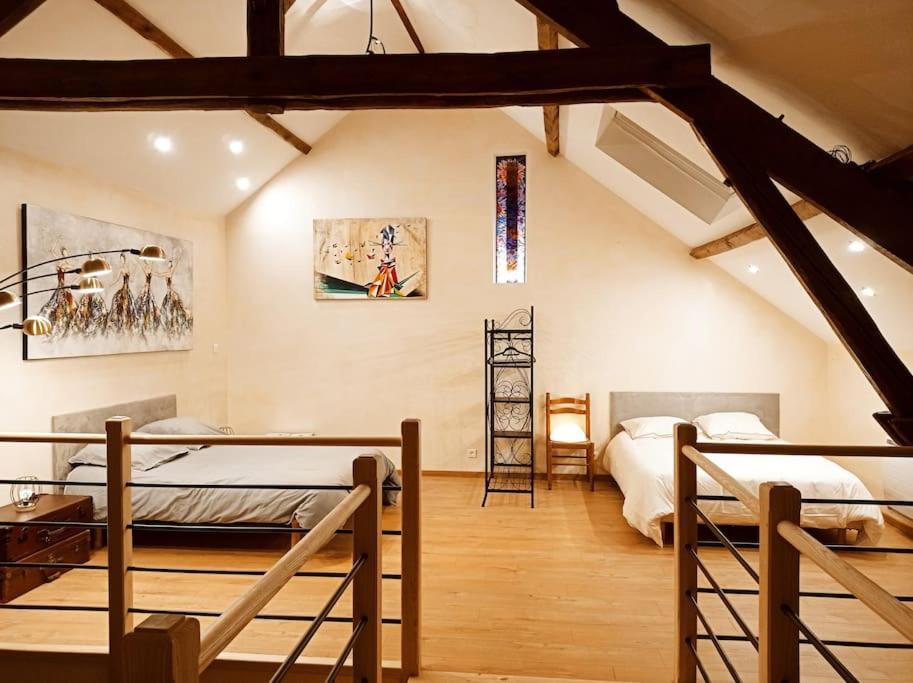 Saint-Angel La Grange De Marie A St Angel - Magnifique Grange Renovee En Loft Pour 1 A 6 Pers别墅 外观 照片
