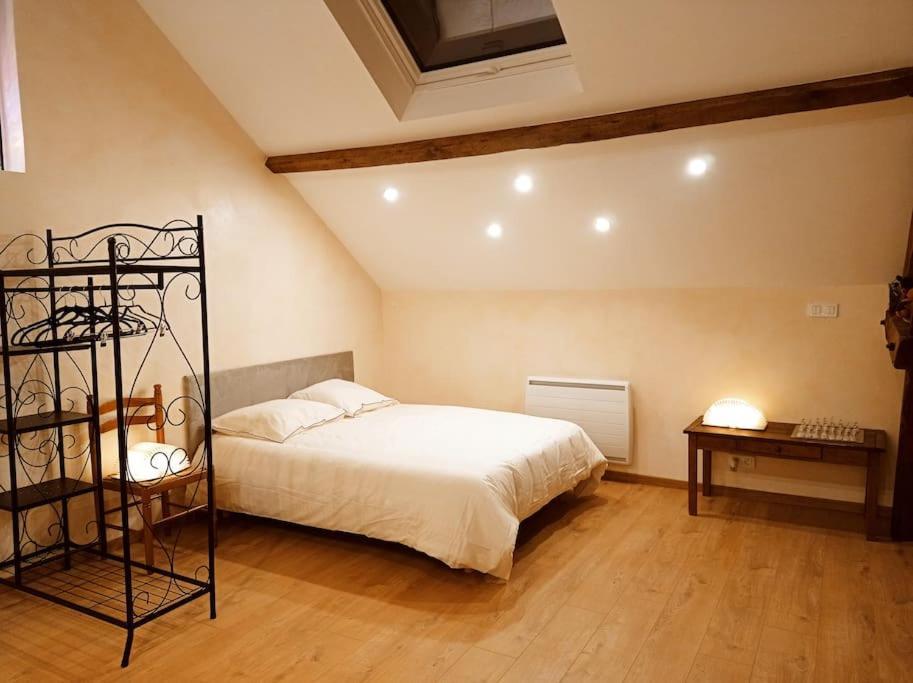 Saint-Angel La Grange De Marie A St Angel - Magnifique Grange Renovee En Loft Pour 1 A 6 Pers别墅 外观 照片