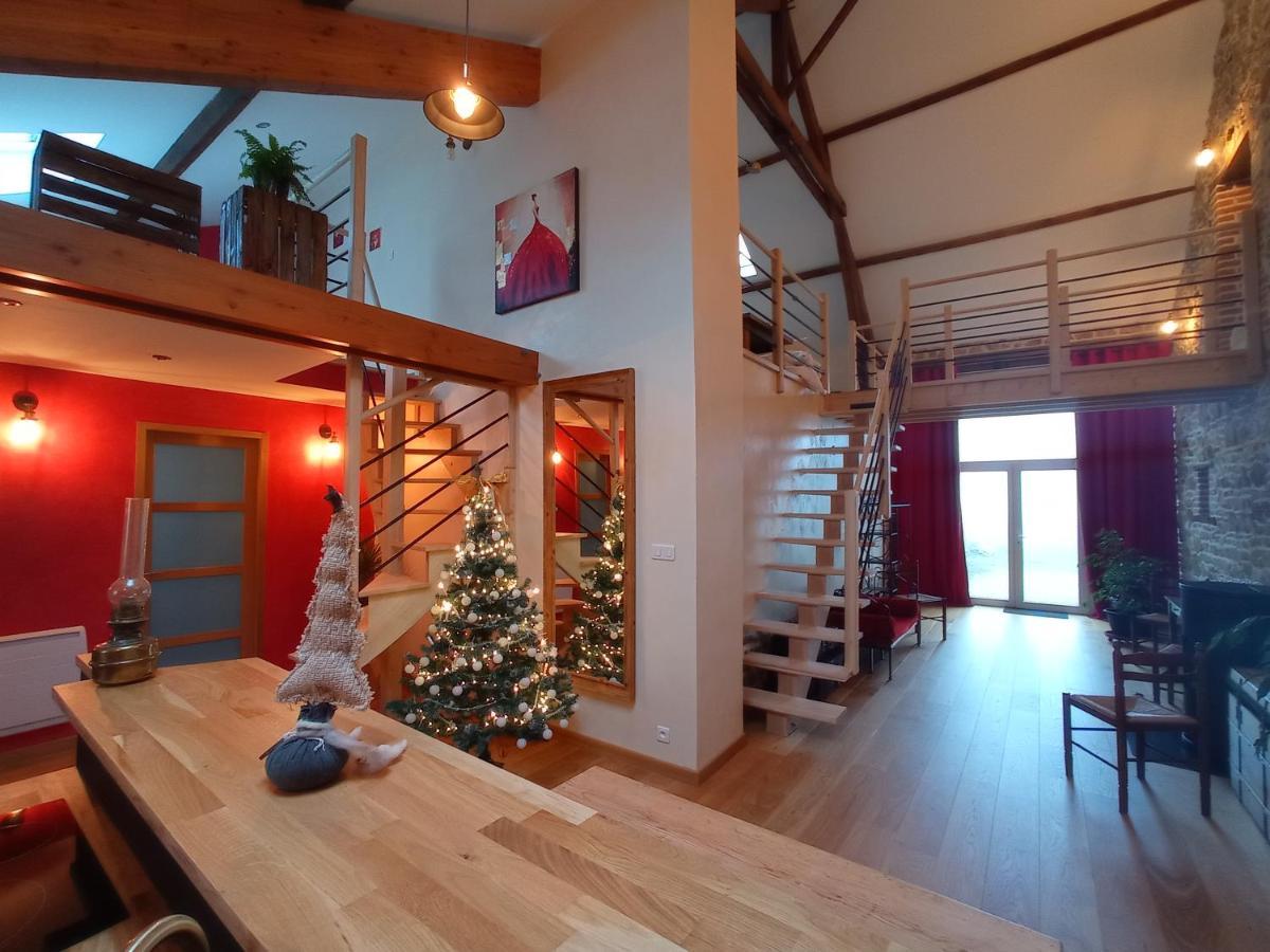 Saint-Angel La Grange De Marie A St Angel - Magnifique Grange Renovee En Loft Pour 1 A 6 Pers别墅 外观 照片