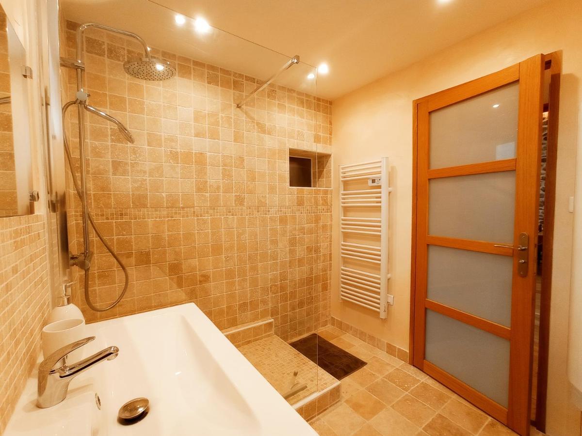 Saint-Angel La Grange De Marie A St Angel - Magnifique Grange Renovee En Loft Pour 1 A 6 Pers别墅 外观 照片